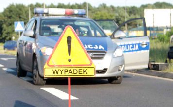 Wypadek motocyklistów. Żona motocyklem uderzyła w męża na motocyklu