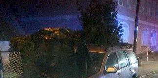Pożar samochodu. Volkswagen zapalił się od silnika
