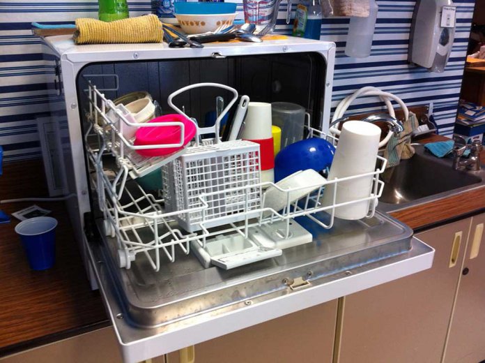dishwasher-526358_960_720