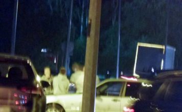 Chcieli urządzić nielegalne wyścigi. Wkroczyła policja. Zatrzymane prawa jazdy i dziesiątki mandatów (FILM, ZDJĘCIA)