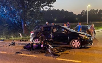Wypadek w Zielonej Górze. Zderzenie motocyklisty z osobówką (ZDJĘCIA CZYTELNIKÓW)