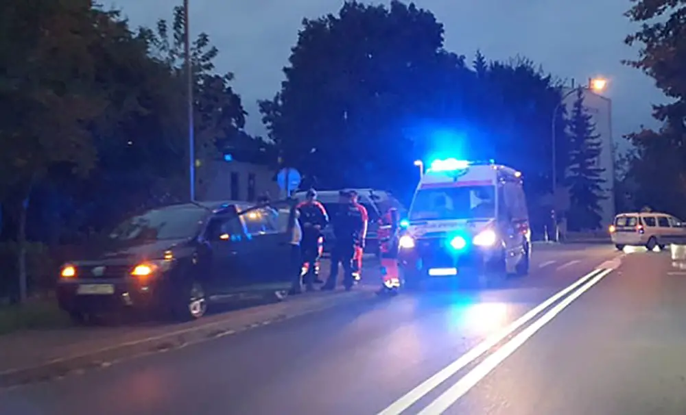 Wypadek W Zielonej Górze. Ranna Jedna Osoba (ZDJĘCIA CZYTELNIKA ...