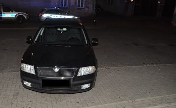 19-latka przejechała mężczyznę, który pomagał jej wyjechać z parkingu. Prawo jazdy ma od… dwóch tygodni