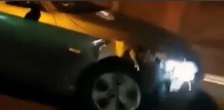 Uderzył bmw w bramę w Zielonej Górze i uciekł, po chwili wrócił… po tablicę rejestracyjną (FILM CZYTELNIKA)