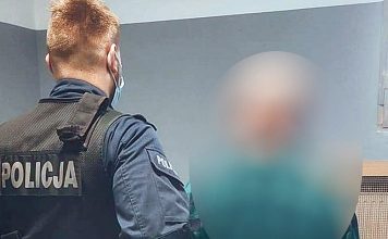 Napadli na staruszkę w domu. Bandyta dusił 90-latkę chcąc od niej pieniędzy