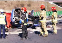 Tragiczny wypadek na ekspresówce. 82-latek jadąc pod prąd nissanem uderzył w jeppa. Zginęły dwie osoby, trzy osoby ranne (ZDJĘCIA)