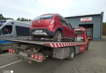 Pijana zielonogórzanka dacią wpadła dwa razy… dzień po dniu. Drugi raz nie chciała dmuchnąć w alkomat (ZDJĘCIA)