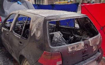 Tragiczny wypadek koło sądu. Zapalił się volkswagen. Kierowca spłonął