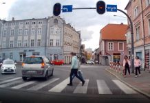 Co zrobił kierowca renault na przejściu dla pieszych w Zielonej Górze? To dlatego dochodzi do potrąceń (FILM CZYTELNIKA)
