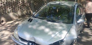 Zderzenie toyoty i peugeota. Taksówkarz dostał surowy mandat (ZDJĘCIA)