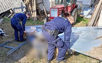 Ciężkie drzwi zerwane przez wiatr przygniotły 60-latka. Na pomoc czekał wiele godzin