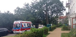 Starszy mężczyzna utknął w wannie w mieszkaniu w Zielonej Górze (ZDJĘCIE CZYTELNIKA)