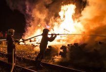 Pożar podkładów kolejowych w Czerwieńsku. To było podpalenie (ZDJĘCIA)