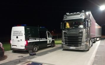 Jedna ciężarówka na S3 składała się z trzech pojazdów (ZDJĘCIA)