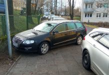 Mistrz parkowania zablokował chodnik w Zielonej Górze (ZDJĘCIE CZYTELNIKA)