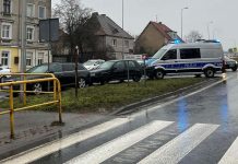 Zderzenie audi i volkswagena w Zielonej Górze (ZDJĘCIA CZYTELNIKA)