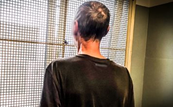 Wyrzucił psa z drugiego piętra… bo szczekał. Sadysta usłyszał zarzuty