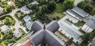 To wieczna budowa, mówią o kościele św. Franciszka zielonogórzanie. Trwa już 20 lat (ZDJĘCIA Z DRONA)