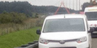 Pokłócili się w czasie jazdy. Zatrzymał się na S3, zostawił firmowe auto i się rozeszli