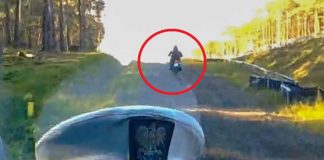 Motocyklista w Zielonej Górze jechał w roboczych rękawicach i jeansach. Podczas ucieczki policji przewrócił się (FILM)