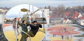 Dach parkingu Sky Park to hit. Jest odwiedzany nawet w listopadzie (ZDJĘCIA)