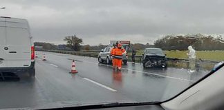 Uwaga. Zderzenie dwóch samochodów na S3 pod Zieloną Górą (ZDJĘCIA CZYTELNIKA)