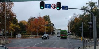 Zmiana ruchu na skrzyżowaniu w centrum Zielonej Góry. Kierowcy jeżdżą na pamięć i łamią przepisy