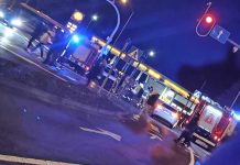 Zderzenie samochodów przy Focusie w Zielonej Górze (ZDJĘCIA CZYTELNIKA)