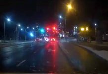 Kierowca w Zielonej Górze za nic ma czerwone światła (FILM CZYTELNIKA)