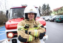 Piękny opel OSP Sucha. „Dziadek” to jedyny taki samochód OSP w kraju (FILM)