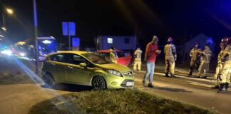 Wypadek w Zielonej Górze. Zderzenie Forda i Skody (ZDJĘCIA)