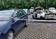 Samochód spłonął na parkingu w Zielonej Górze (ZDJĘCIA CZYTELNIKA)