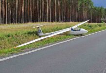 Szybowiec spadł w Wilkanowie pod Zieloną Górą. Na miejscu służby ratunkowe