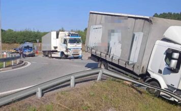 Sprawca zderzenia na rondzie w Zielonej Górze trafił do szpitala psychiatrycznego w Ciborzu. „Jakaś siła z tyłu głowy” kazała mu wjechać w ciężarówkę