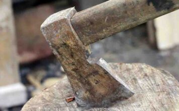 Świebodzin. Poszedł z siekierą do sklepu po alkohol