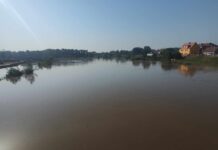 Powódź w woj. lubuskim. Sytuacja w Nowogrodzie Bobrzańskim (FILM, ZDJĘCIA)
