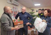 Zielonogórscy policjanci zrobili zbiórkę na święta dla najbardziej potrzebujących