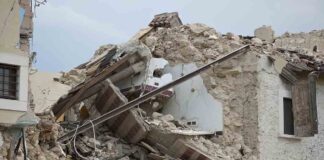 Jak legalnie pozbyć się gruzu z budowy? Wynajmij kontener