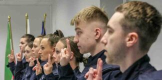 Lubuskie. Oto nowych 35 policjantów (ZDJĘCIA)