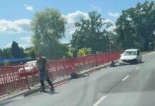 Zielona Góra. Skoda roztrzaskana o barierki ochronne, na szczęście nie spadła na trasę S3 (FILM CZYTELNIKA)