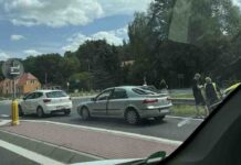 Zderzenie Renault i Seata na DK27 pod Zieloną Górą (ZDJĘCIA CZYTELNIKA)