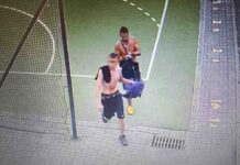 Skatowali ofiarę na boisku. Wcześniej razem grali w piłkę nożną