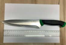 Zrobił rodzinie piekło, biegał z nożem