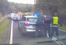 Naćpany kierowca zobaczył radiowóz i zaczął uciekać „korytarzem życia”. Myślał, że ma dożywotni zakaz prowadzenia (FILM)