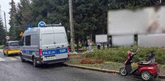 Sulechów. Wypadek, zderzenie Renault z motorowerzystą