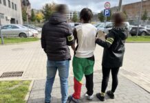 Chcąc odzyskać dziewczynę dźgał nożem jej obecnego partnera