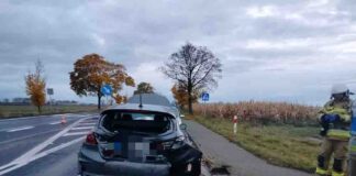 Pijana uciekła z miejsca kolizji dymiącym samochodem. Po chwili auto stanęło w ogniu