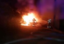 42-latek rozbił samochód ojca i spowodował pożar budynku