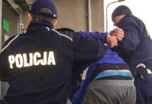 Atak nożownika na chodniku. Chciał zabić przypadkową osobę, zadał ciosy nożem w szyję