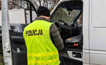 Pościg za 17-latkiem w Krośnie Odrzańskim. Skradziony bus, narkotyki i lewe tablice